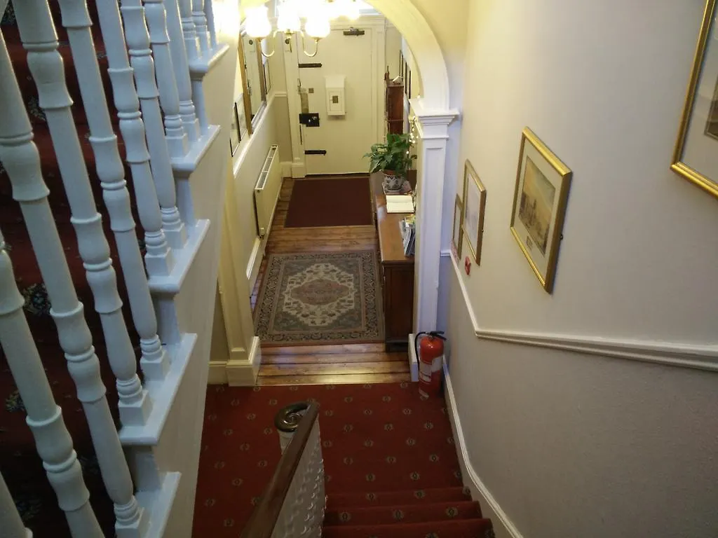دبلن Gate Lodge B&B 3*,  أيرلندا